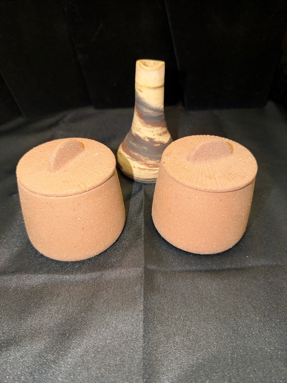 Lot of 3 Studio Pottery: Magenta Citrine Spice Jars & Hadas Satler Israel Vase